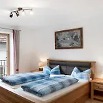 Alpspitz Apartment *